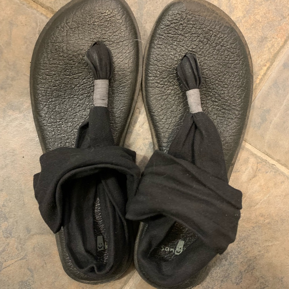 Women’s Sanuks
